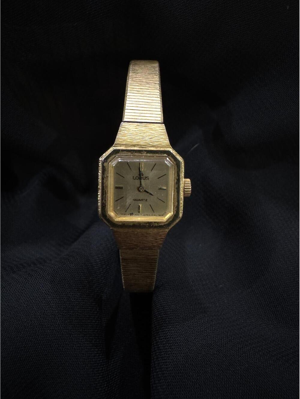 Lois Vintage Women's Gold Tone Quartz Wristwatch